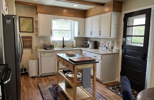 Ligonier House | Sycamore, Cozy get a way! Newly renovated on a private, streamside lot.