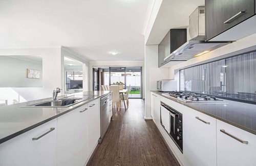 Marsden Park House | Sydney Marsden Park 5 bedrooms House close IKEA