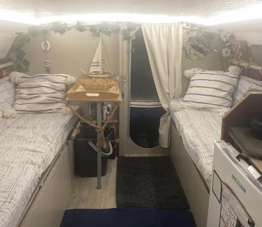 Port Rive Gauche Boat Rental | Symbiose sur l’eau Gruissan
