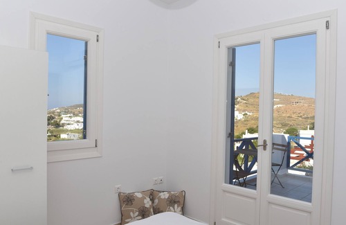 Megas Gialos House | Syros Summer House (Blue)