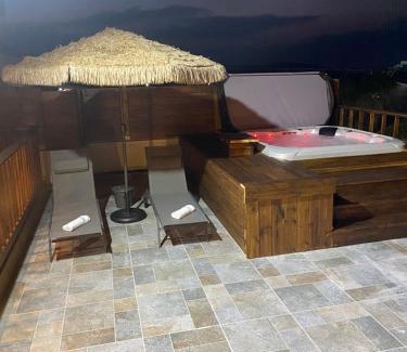 Daliyat al-Karmel Ski Chalet | T&S suite