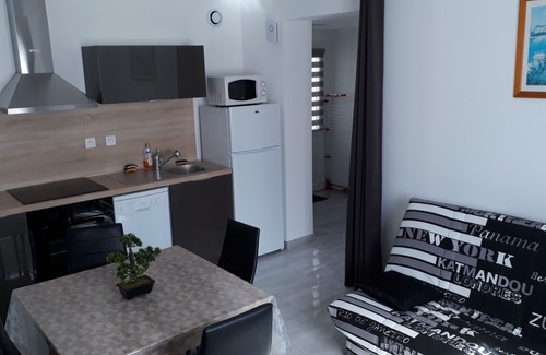 Maureillas-Las-Illas Apartment | T2 3stars air conditioned with garden