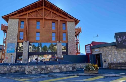 Font-Romeu-Odeillo-Via Apartment | T2 avec vue à 30m des télécabines