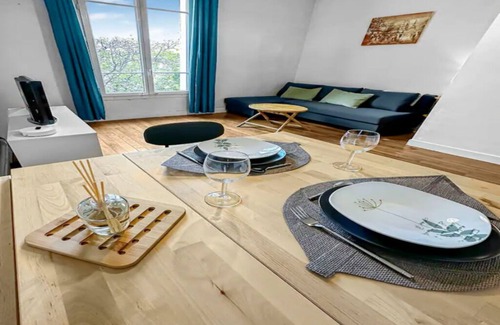 Neuilly-Plaisance Apartment | T2 de Charme à Mi-chemin Entre Disney et Paris