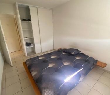 Onet-le-Chateau Apartment | T2 en résidence avec piscine commune