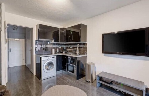 Valescure Apartment | T2 Golf Valescure, swimming pool, tennis & private garden