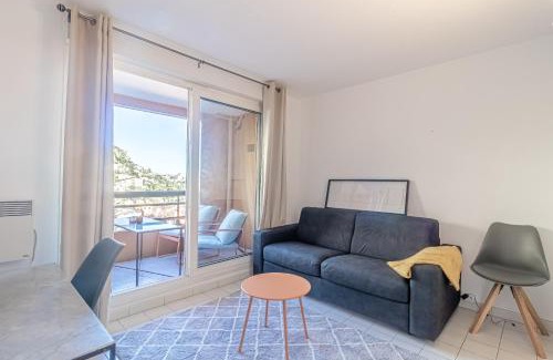 Beausoleil House | T2, Swimming Pool, Tennis Mc