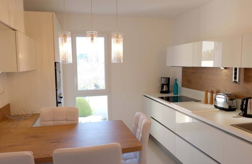 Saint-Ideuc Apartment | T3 cozy Saint-Malo, 2 bedrooms, with south-facing balcony, 80 m beach, parking