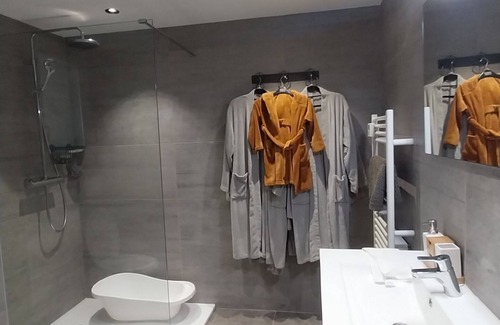 Arena Apartment | T3 Premium Avec Jacuzzi Dans Résidence Privée