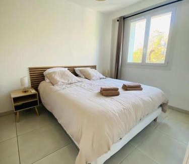 Bourg-les-Valence Apartment | T4 Neuf et climatisé avec garage