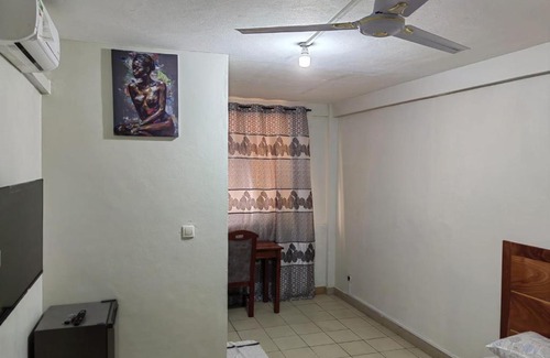 Littoral Department Apartment | Tadagbe Appart Studio1