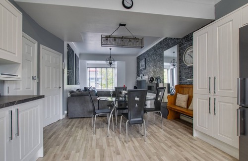 Riverside Apartment | Taff Penfro Cardiff Apartment
