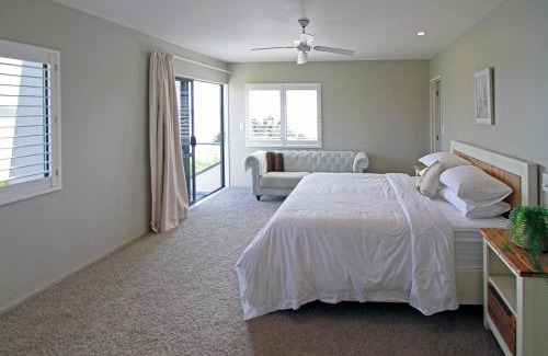 Snells Beach Bed & Breakfast | Tahi Lodge - Matakana Coast