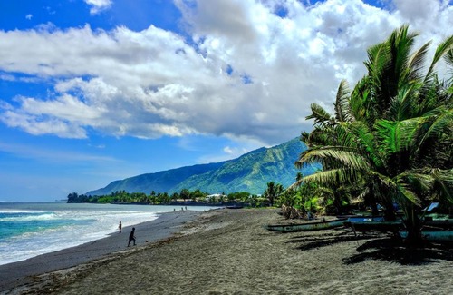 Papara House | TAHITI - Taharuu Houses Surf & Beach