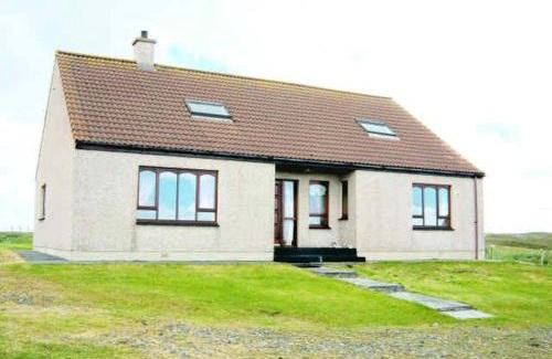 Grimsay House | Taigh Mairi Grimsay