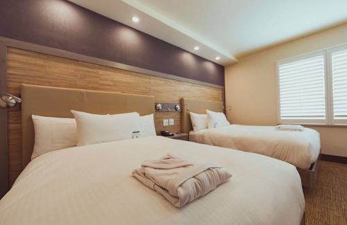 Altmar Hotel | Tailwater Lodge Altmar, Tapestry Collection by Hilton