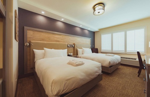 Altmar Hotel | Tailwater Lodge Altmar, Tapestry Collection by Hilton