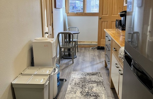 Dupont Apartment | Take it easy at this unique country getaway.nn