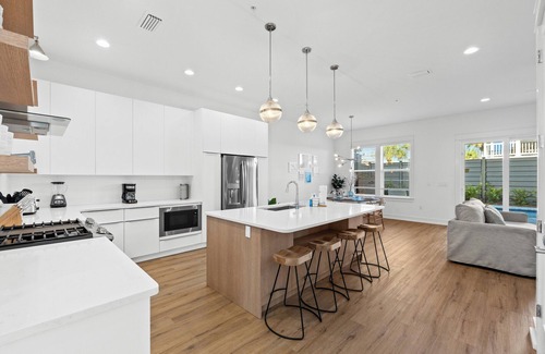 Silver Sands Beach Apartment | Take it Easy by Book That Condo