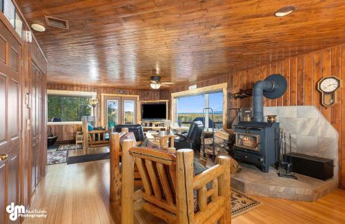 Susitna North Cabin | Talkeetna Denali View Lodge and Cabins