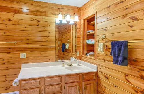 McHenry House | Tall Oaks Retreat