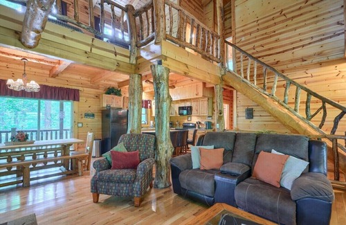 Logan Cabin | Tall Timbers Lodge | Hocking Hills