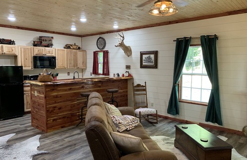 Hilham Cabin | Talley's Cabins and Breakfast By Dale Hollow Lake. Right Where You Want To Be!