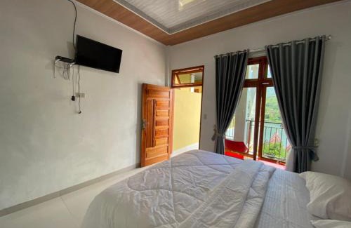 Tuk Tuk Bed & Breakfast | Tama View