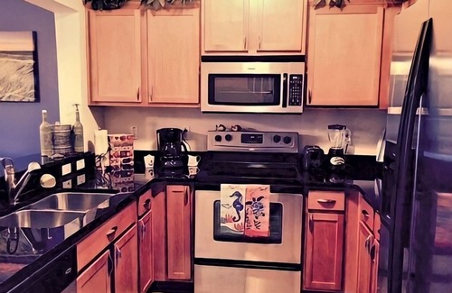 Ruskin House | Tampa Bay Waterfront 2 bedroom 2.5 bath Townhome