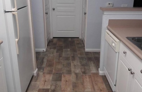 Tampa Condo | Tampa~Brandon "Stay~cation" Resort! 1st. Floor, zero$ fees EVER! Grt reviews