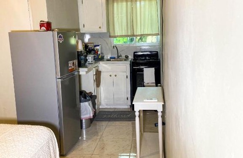 West Gate Hills Apartment | Tamra's Cozy Hideaway