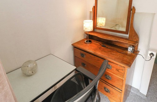 Shiplake House | TANAHILL FARMHOUSE, family friendly in Rosscarbery, County Cork