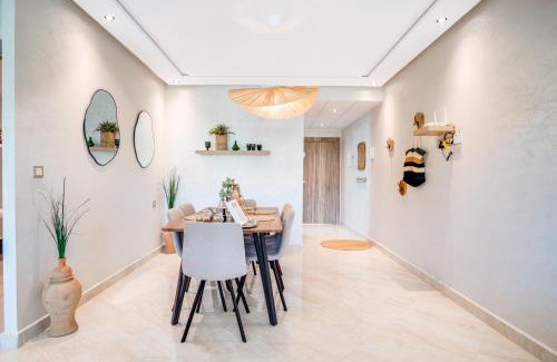 Malabata Apartment | Tanger Malabata - Chique & Stylish 2BR Apartment - Fast WiFi & Netflix