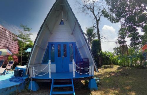 Tanjung Pandan Bed & Breakfast | Tanjong Tinggi Cottage