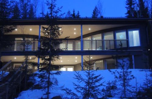 Ylamaa Ski Chalet | Tapion Huvilat