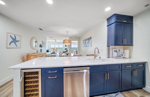 Redington Beach Condo | Tarpon Sky Lounge Luxury Beachfront Penthouse in Redington Beach FL