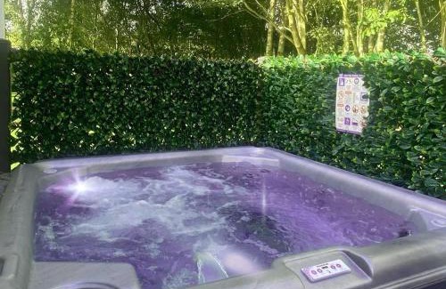 Tattershall House | Tattershall Lakes Mini Breaks - The Avenue