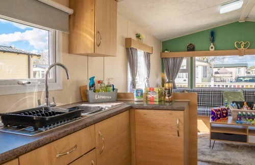 Tattershall House | Tattershall Lakes Private Hot Tub Lodge - sleeps 6