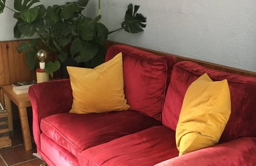 Aleu Cottage | Taupe - Cozy cottage with it's feet in the river, close to great hiking trails
