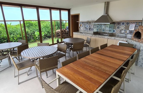 Itacimirim House | Tavarua Itacimirin Bungalow Foot in the sand