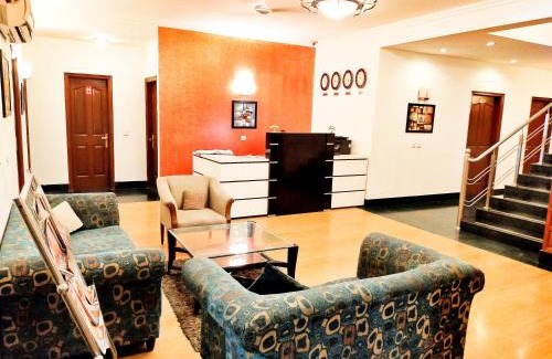 DLF City House | Tavisha Villa Golf Course MG Road