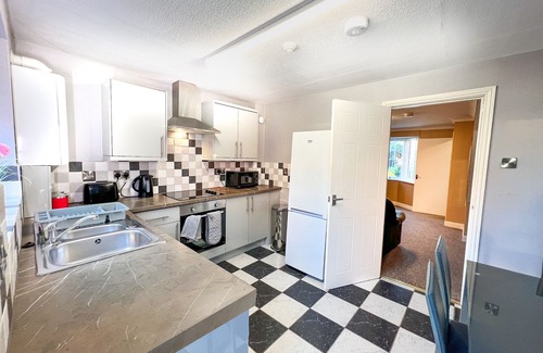 Boston House | Taylor Close Holiday Home
