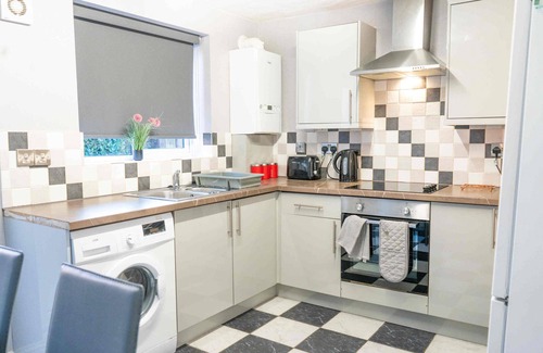 Boston House | Taylor Close Holiday Home
