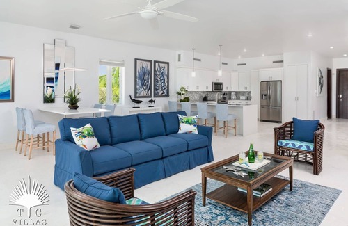 Providenciales House | TC Villas -Villa Sandpebble -Grace Bay Beach, Smith's Reef, Turtle Cove Marina