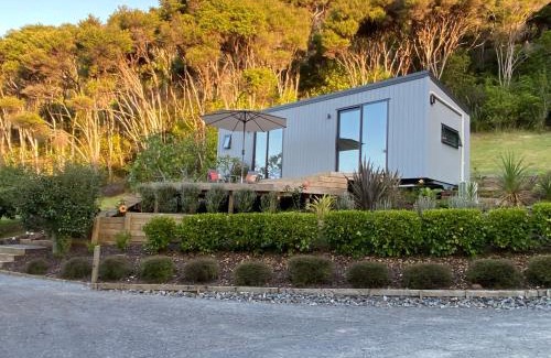 Bethells Beach House | Te Henga Hideaway