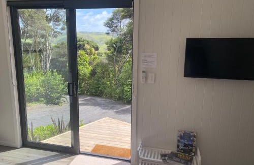 Bethells Beach House | Te Henga Hideaway