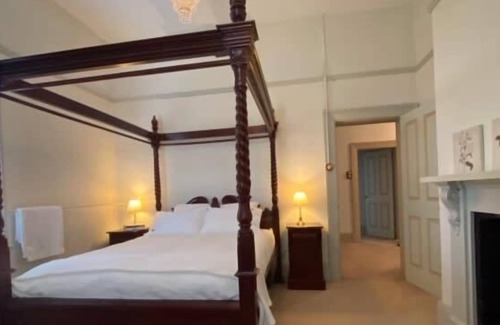 Blayney Bed & Breakfast | Te Rata House - Eastview Room