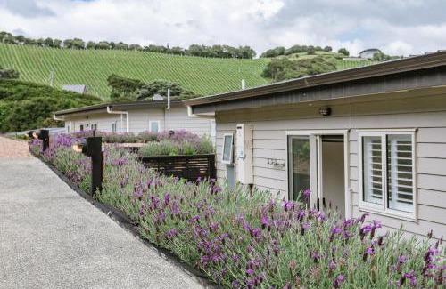 Omiha Apartment | Te Whau Bach Apartments - Stay Waiheke