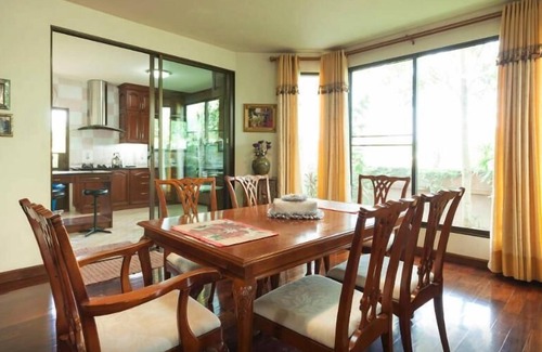 Nong Kwai House | Teak Room with Mountain View