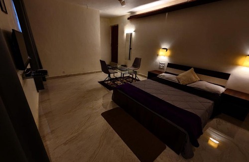 Wardha Bed & Breakfast | Teakwood Farms